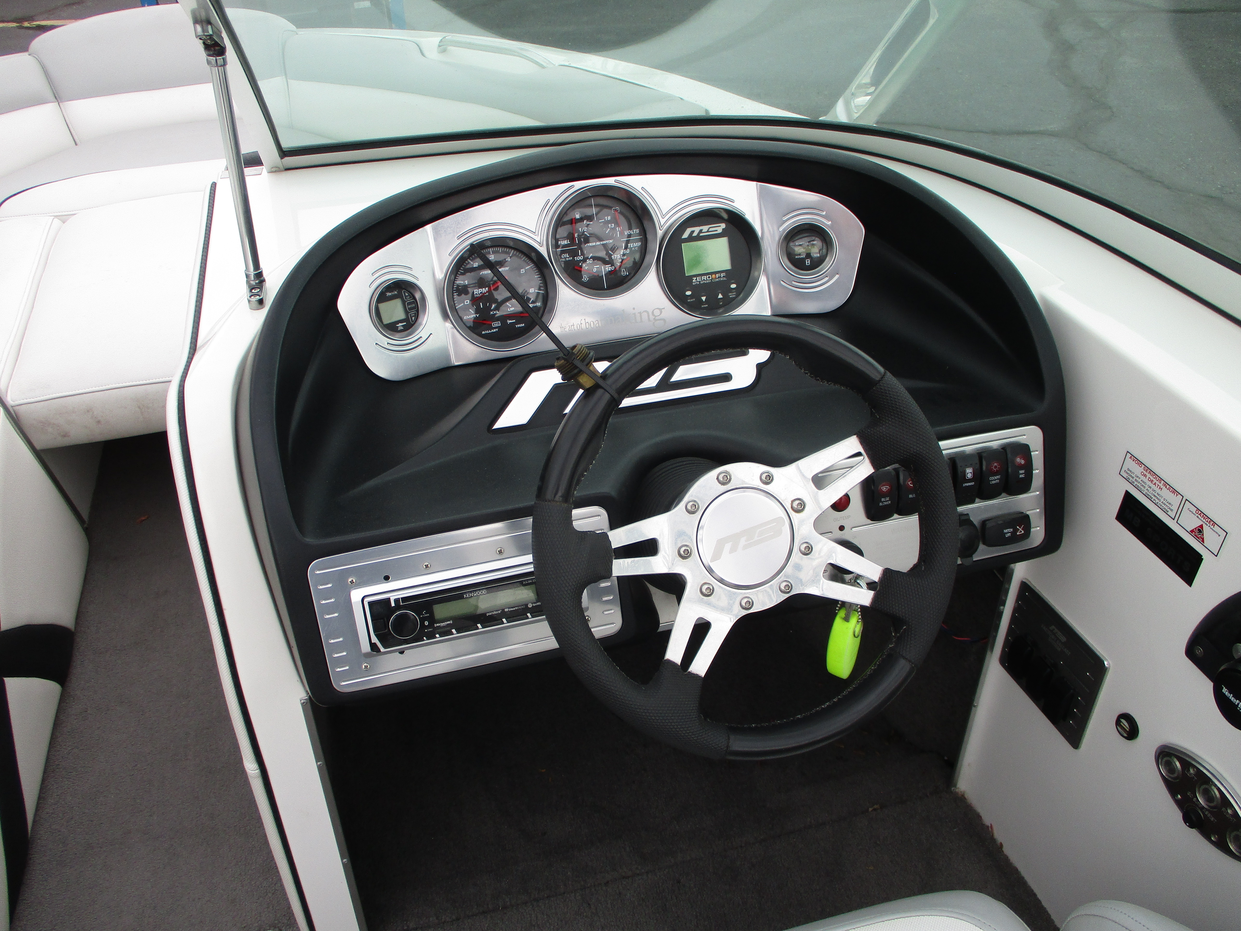 2011 MB Sports B52 21 Icon